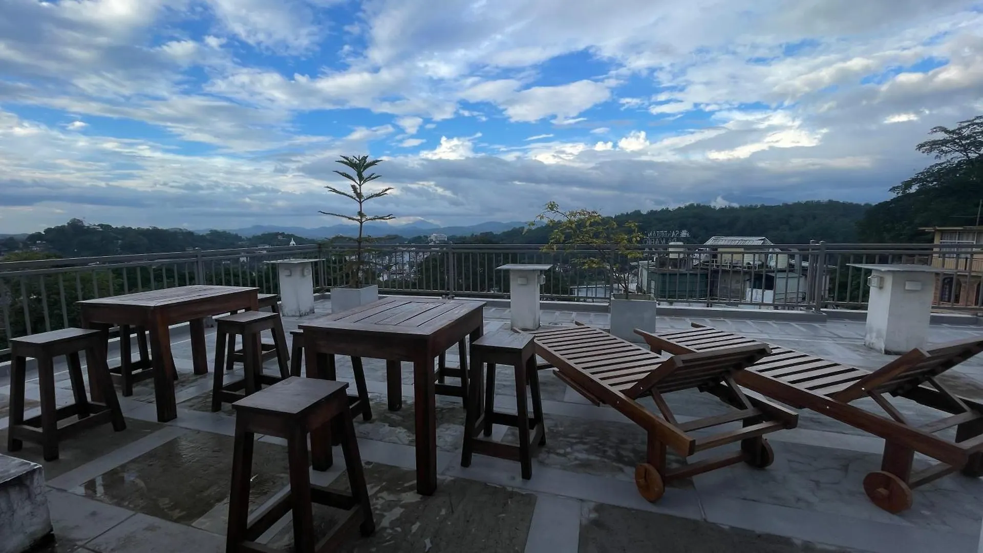 Sun Dove Suite Kandy Séjour chez l'habitant