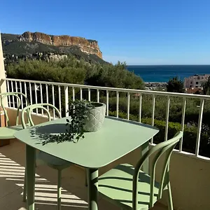 https://apt-le-balcon-de-la-rade.fr-provencehotel.com