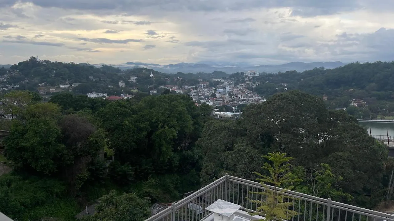 Sun Dove Suite Kandy Sri Lanca